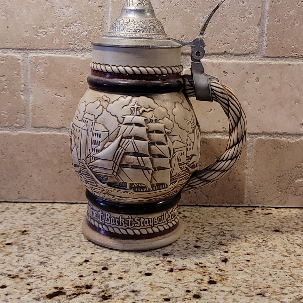 Ship stein - fleet of tall ships sailing
